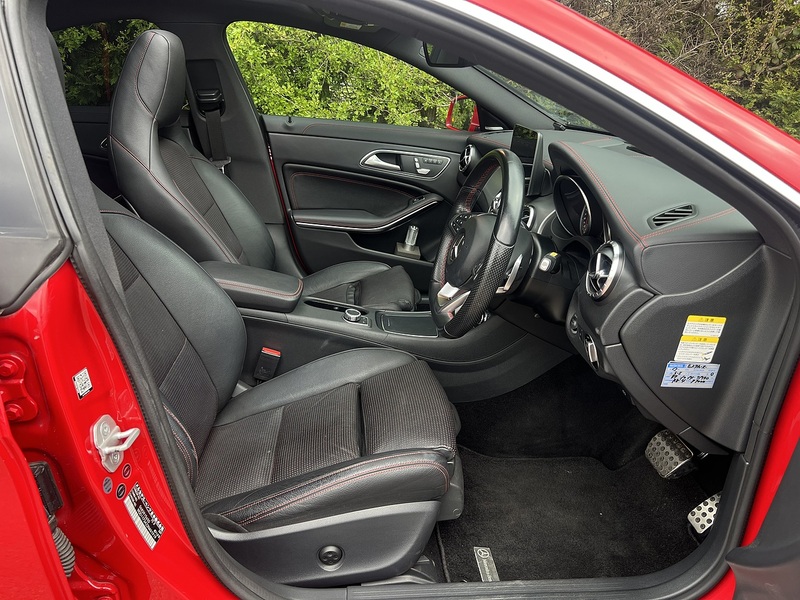 Mercedes-Benz Cla Cla 180 Amg Line Premium Plus - U11772