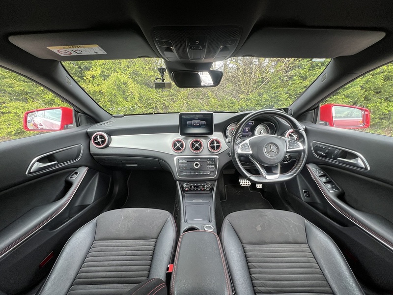 Mercedes-Benz Cla Cla 180 Amg Sport - U11774
