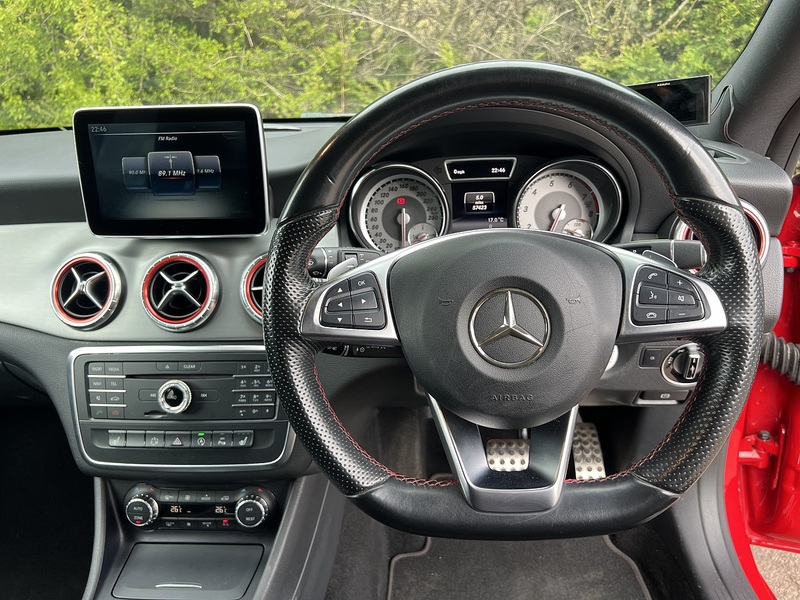 Mercedes-Benz Cla Cla 180 Amg Sport - U11774
