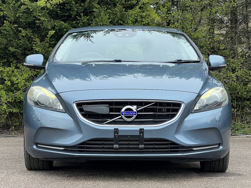 Volvo V40 T4 Se - U11776