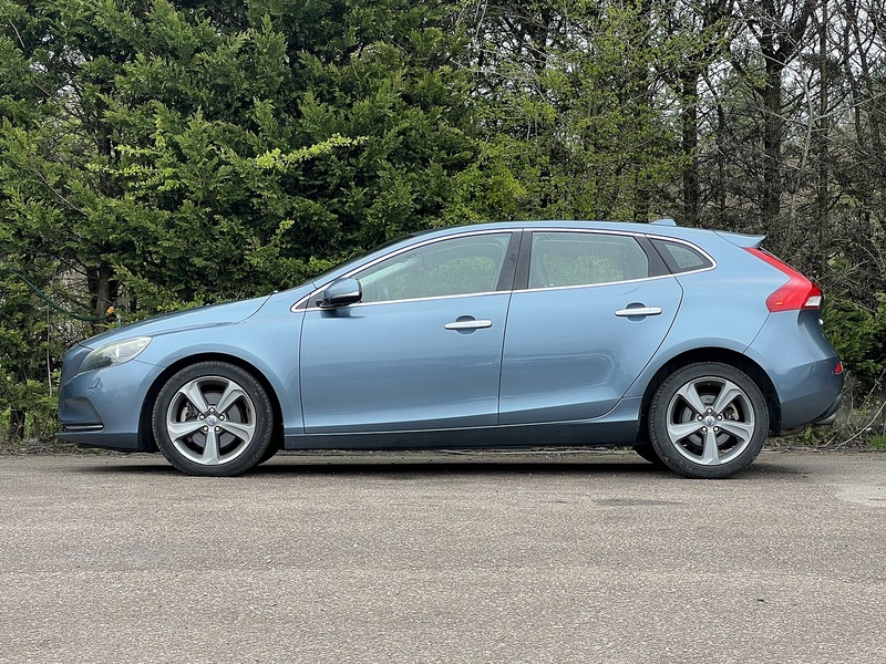 Volvo V40 T4 Se - U11776