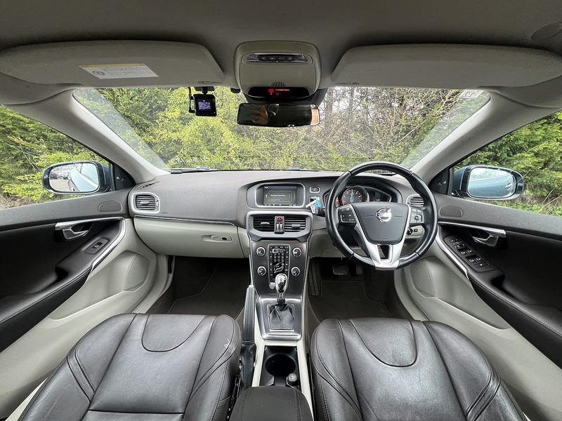 Volvo V40 T4 Se - U11776
