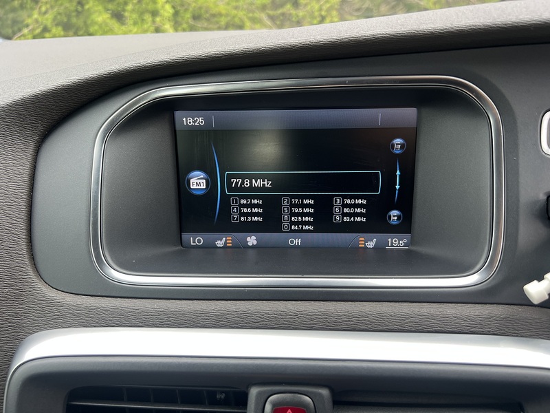 Volvo V40 T4 Se - U11776