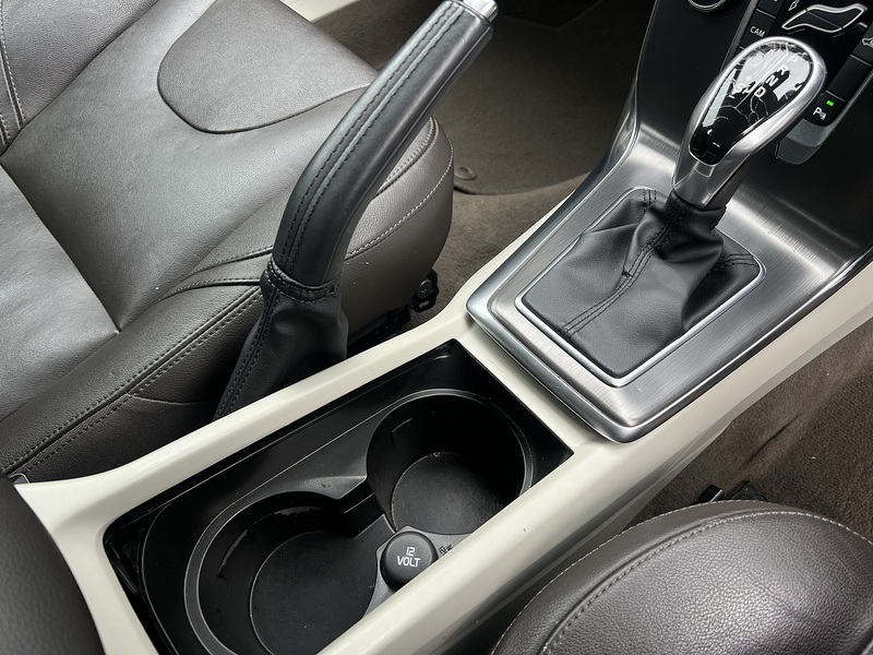 Volvo V40 T4 Se - U11776