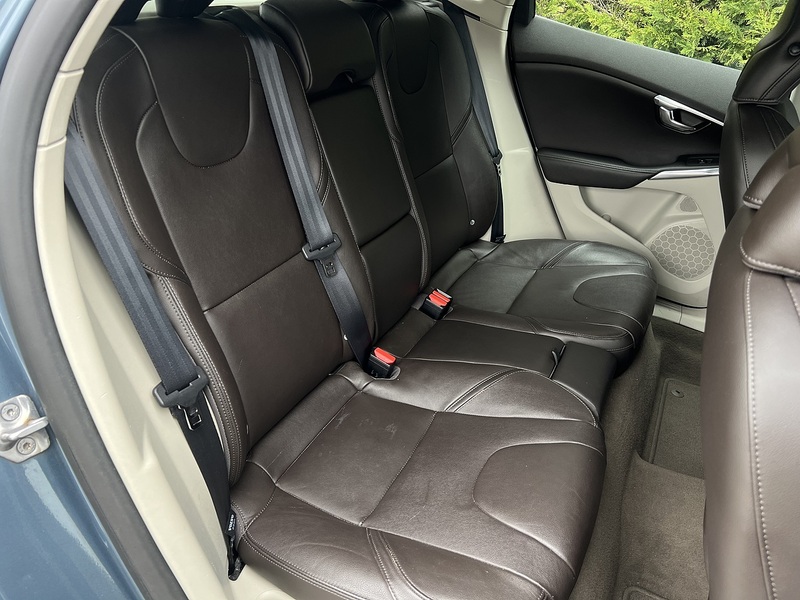 Volvo V40 T4 Se - U11776