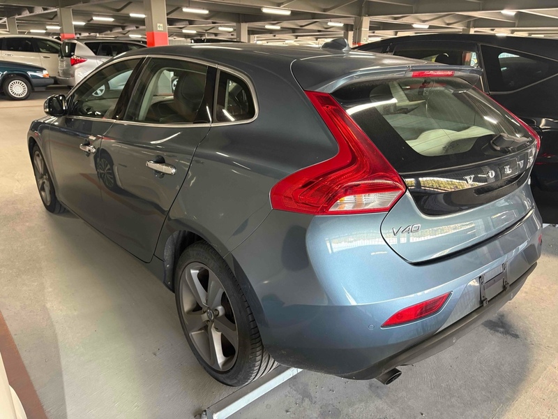 Volvo V40 T4 Se - U11776