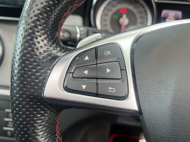 Mercedes-Benz Cla Cla 180 Amg Sport - U11777