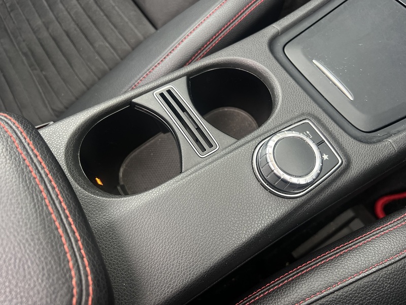 Mercedes-Benz Cla Cla 180 Amg Sport - U11777
