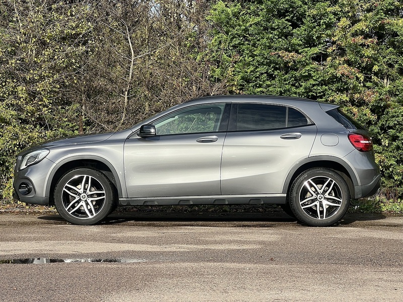 Mercedes-Benz GLA GLA180 Urban Edition - U11779