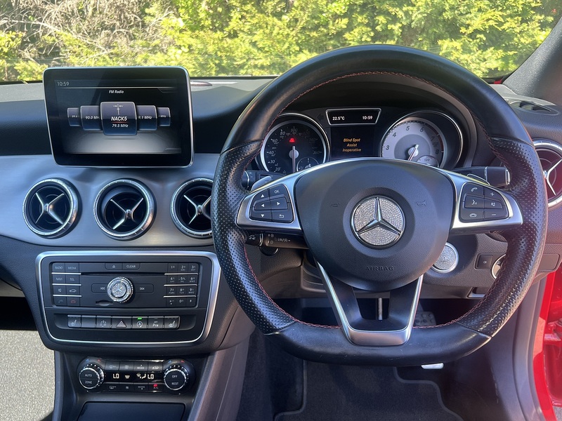 Mercedes-Benz Cla Cla 180 Amg Sport - U11784