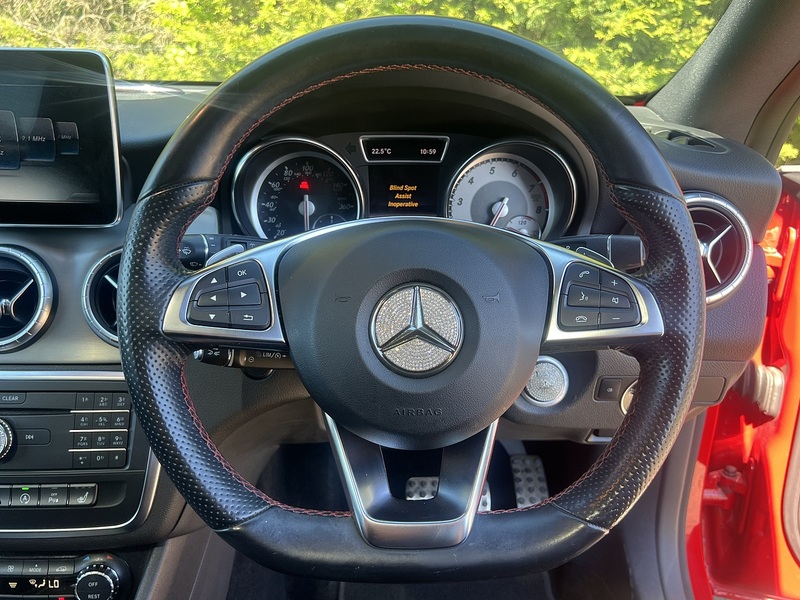 Mercedes-Benz Cla Cla 180 Amg Sport - U11784