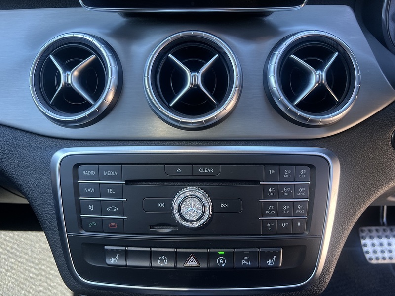Mercedes-Benz Cla Cla 180 Amg Sport - U11784