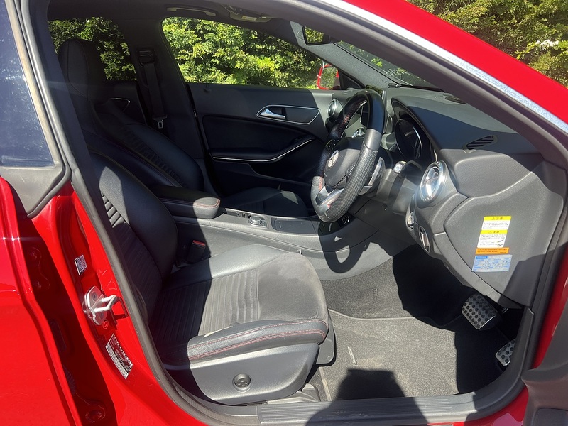 Mercedes-Benz Cla Cla 180 Amg Sport - U11784