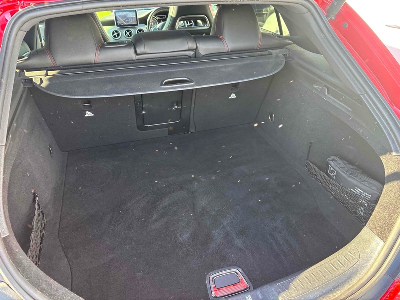 Mercedes-Benz Cla Cla 180 Amg Sport - U11784