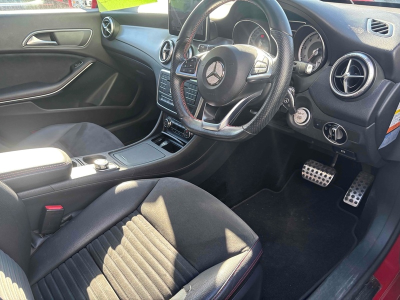 Mercedes-Benz Cla Cla 180 Amg Sport - U11784