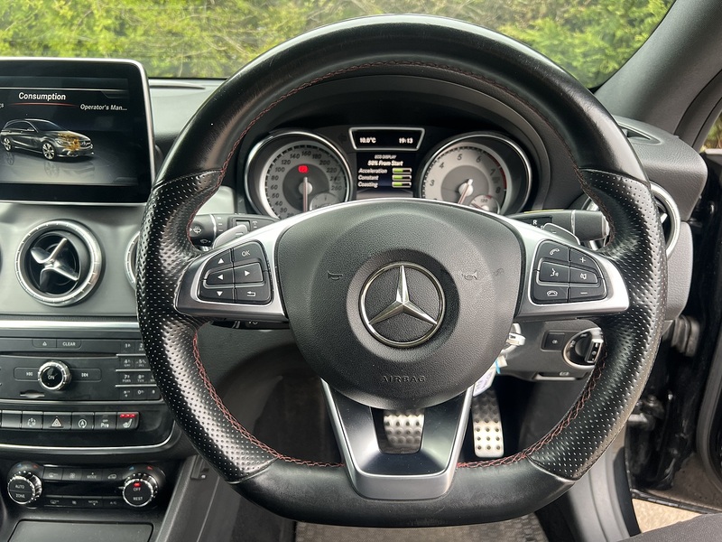 Mercedes-Benz Cla Cla 180 Amg Sport - U11787