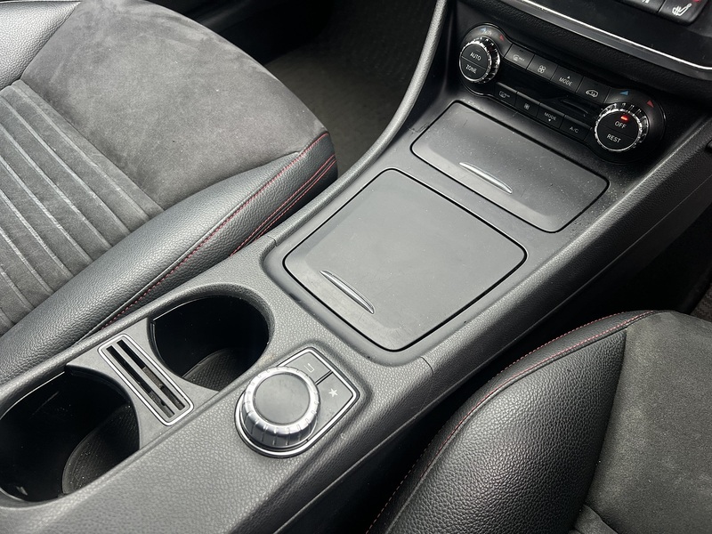 Mercedes-Benz Cla Cla 180 Amg Sport - U11787