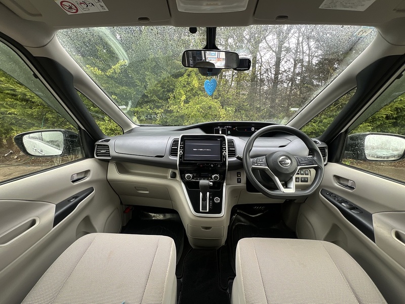 Nissan Serena 2.0 Hybrid X 8 Seater - U11788
