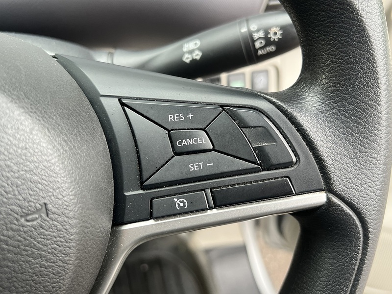 Nissan Serena 2.0 Hybrid X 8 Seater - U11788