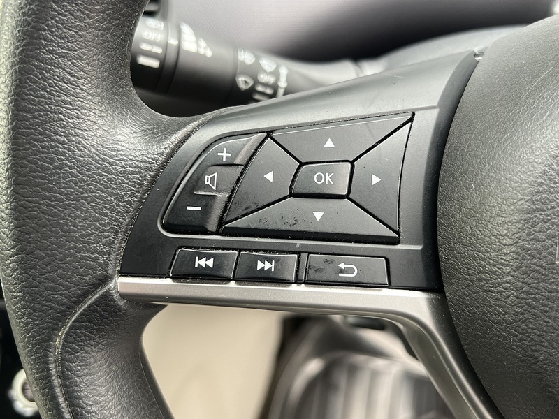 Nissan Serena 2.0 Hybrid X 8 Seater - U11788