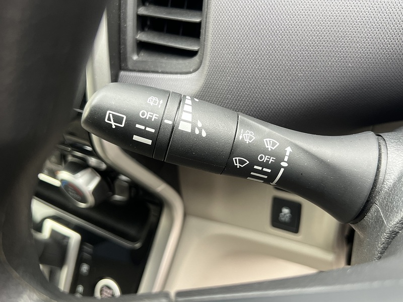 Nissan Serena 2.0 Hybrid X 8 Seater - U11788