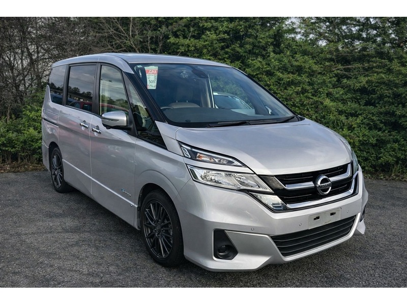 Nissan Serena 2.0 Hybrid X 8 Seater - U11788