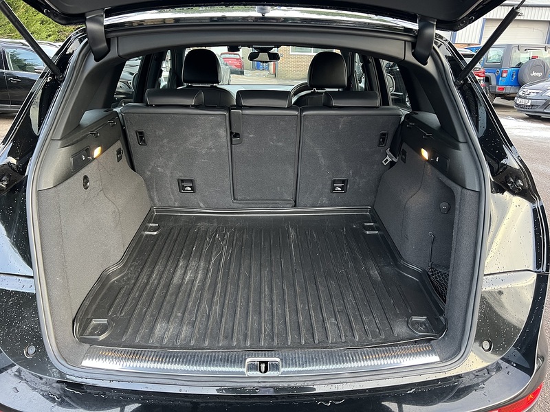 Audi SQ5 V6 - U11789