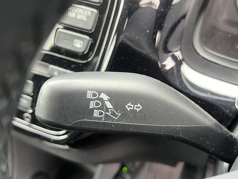 Volkswagen Up High Up - U11791