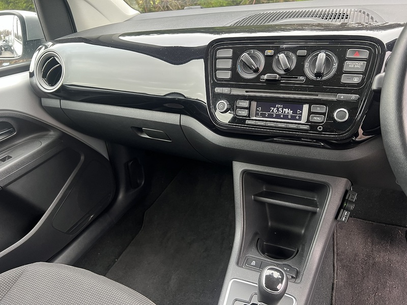 Volkswagen Up High Up - U11791