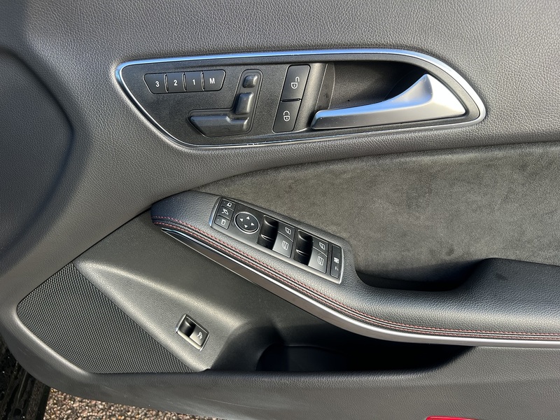 Mercedes-Benz Cla Cla 250 Amg Line - U11792