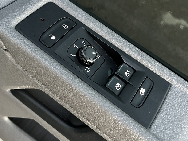 Volkswagen Transporter TDI T30 Highline - U11794