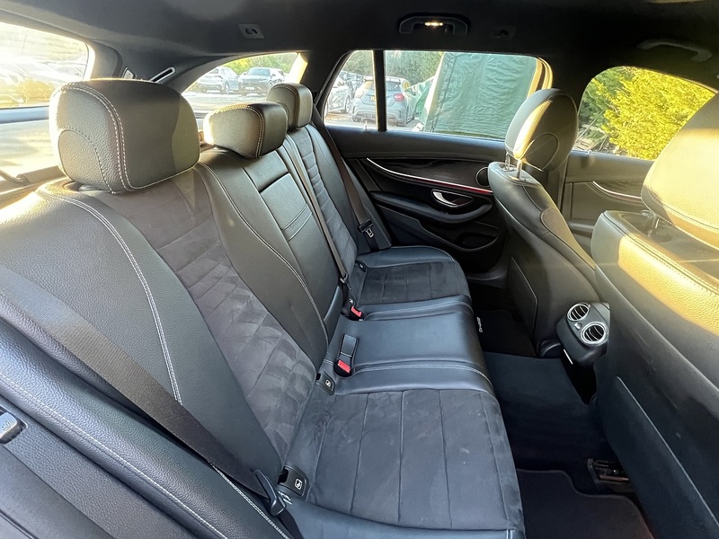 Mercedes-Benz E Class E220d AMG Line - U11799