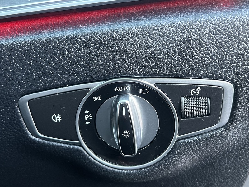 Mercedes-Benz E Class E220d AMG Line - U11799