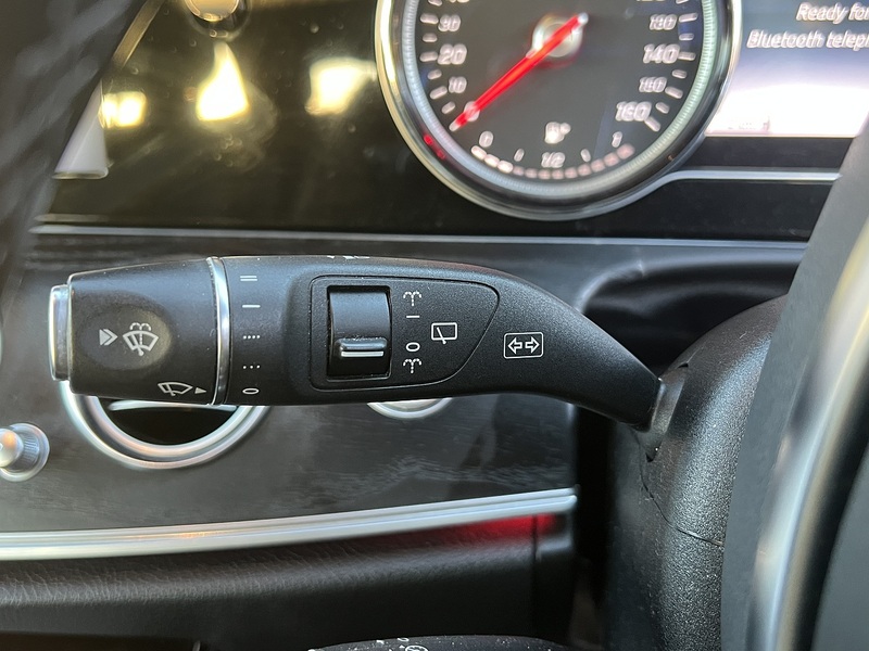 Mercedes-Benz E Class E220d AMG Line - U11799