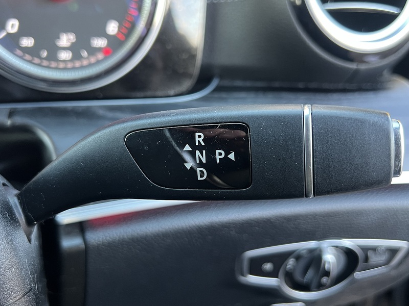 Mercedes-Benz E Class E220d AMG Line - U11799