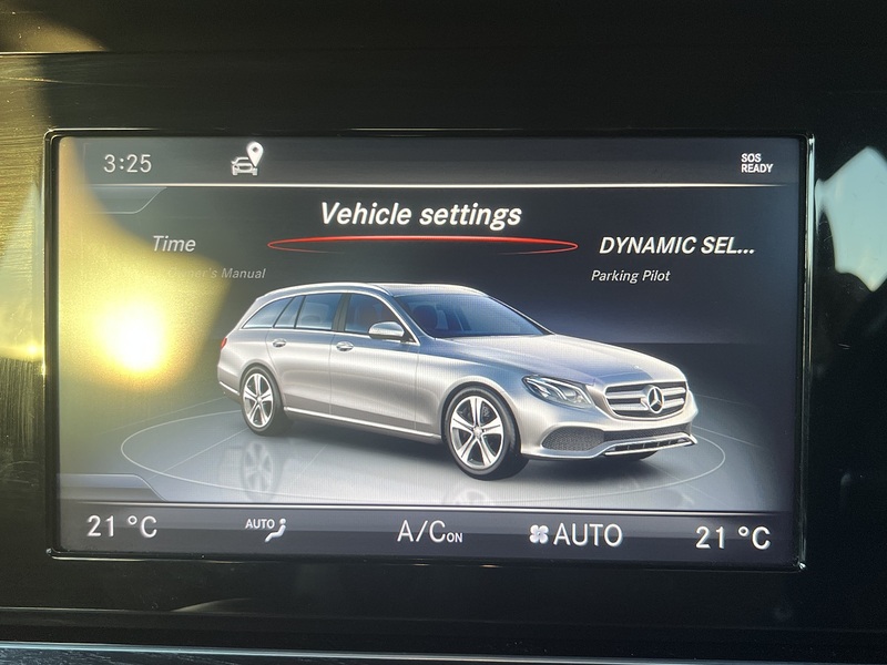 Mercedes-Benz E Class E220d AMG Line - U11799