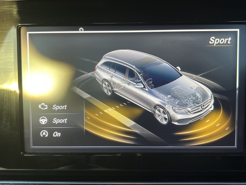 Mercedes-Benz E Class E220d AMG Line - U11799