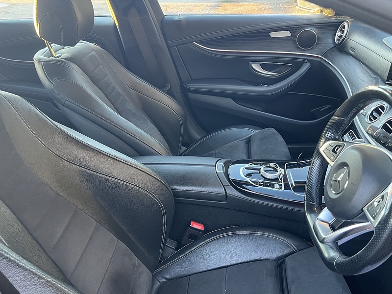 Mercedes-Benz E Class E220d AMG Line - U11799