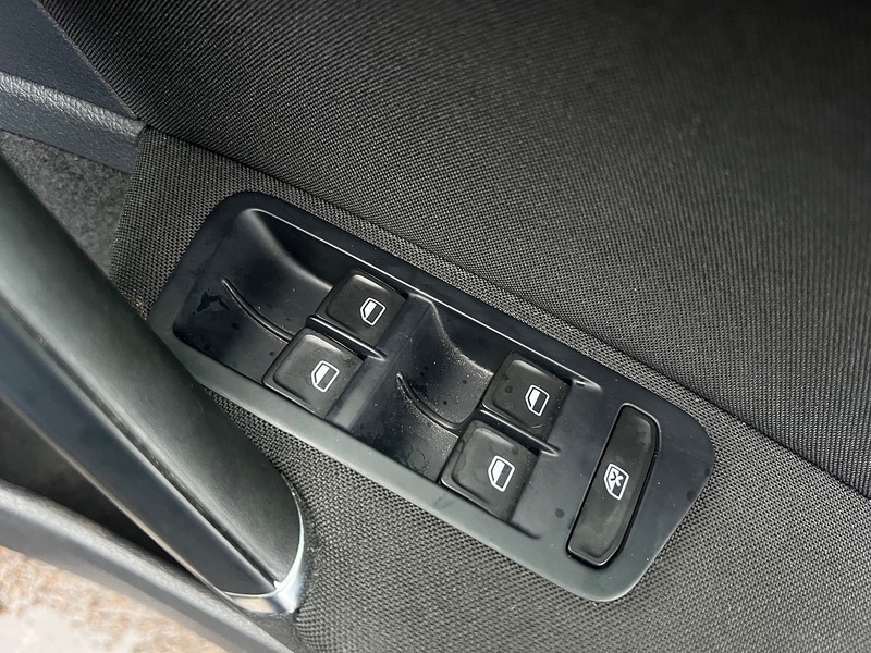 Volkswagen Golf S Tsi Bluemotion Technology Dsg - U11800