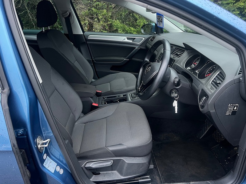 Volkswagen Golf S Tsi Bluemotion Technology Dsg - U11800