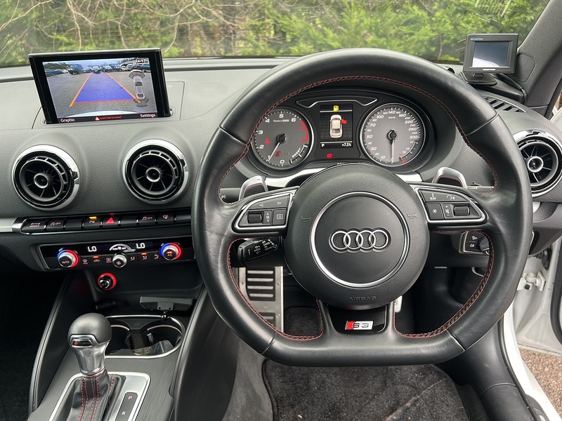 Audi S3 S TRONIC QUATTRO - U11801