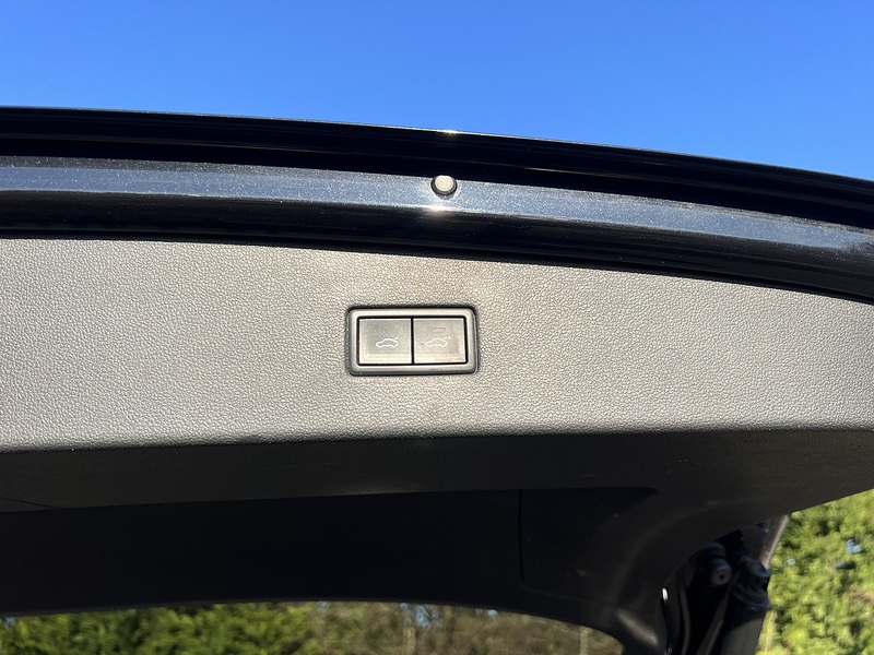 Volkswagen Tiguan Allspace TDI SEL - U11802