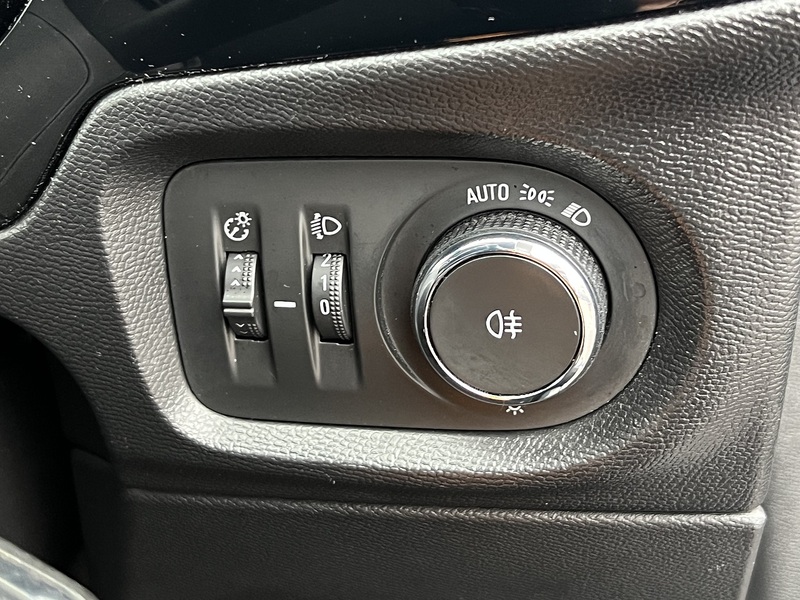 Vauxhall Corsa SE - U11803