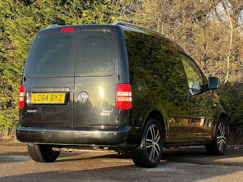 Volkswagen Caddy TDI BlueMotion Tech C20 Black Edition - U11804