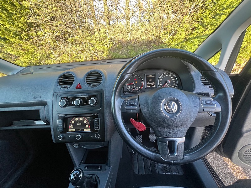 Volkswagen Caddy TDI BlueMotion Tech C20 Black Edition - U11804