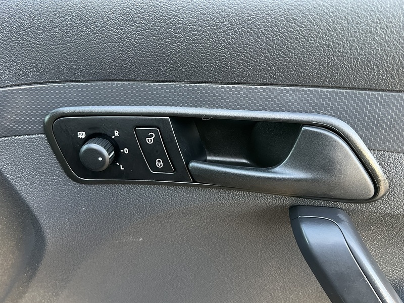 Volkswagen Caddy TDI BlueMotion Tech C20 Black Edition - U11804