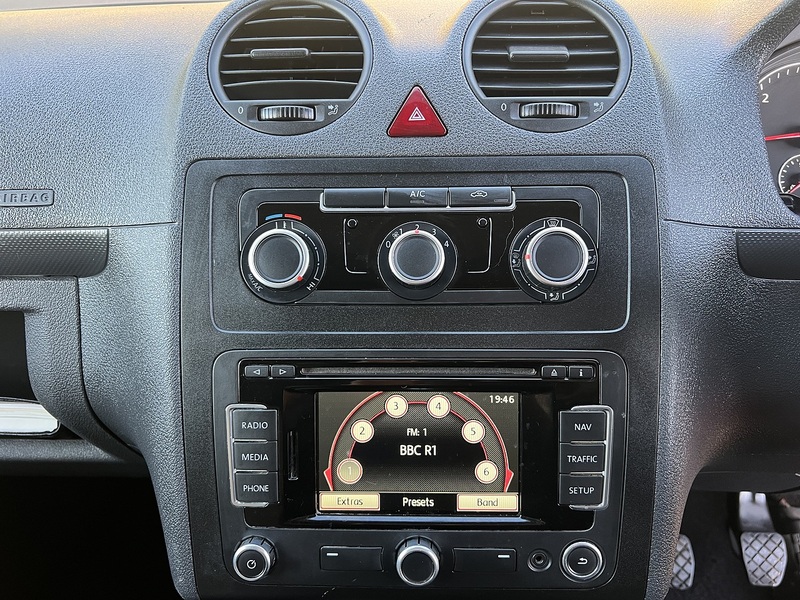 Volkswagen Caddy TDI BlueMotion Tech C20 Black Edition - U11804