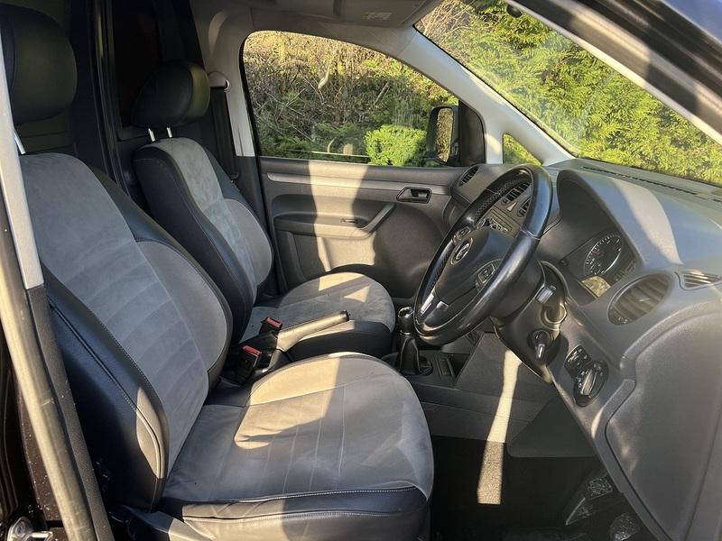 Volkswagen Caddy TDI BlueMotion Tech C20 Black Edition - U11804