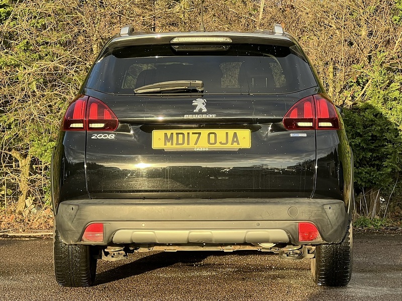 Peugeot 2008 PureTech Allure - U11805