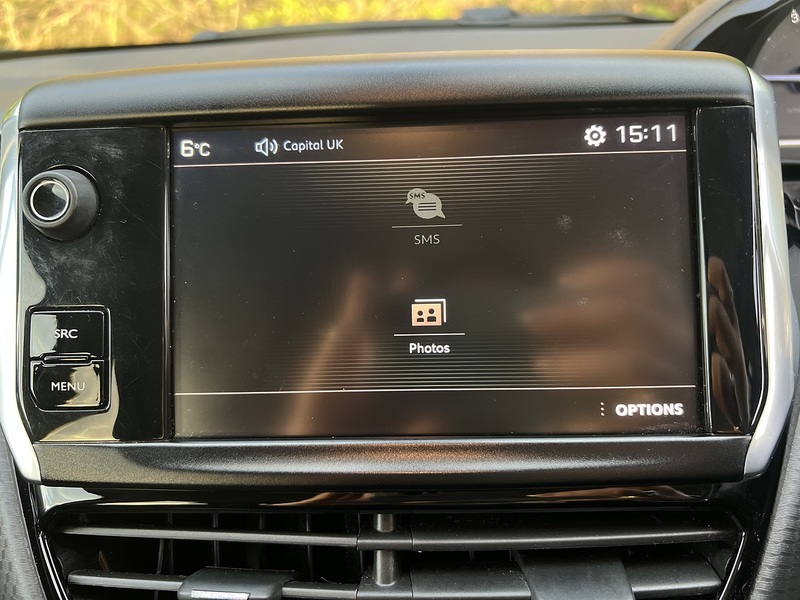 Peugeot 2008 PureTech Allure - U11805